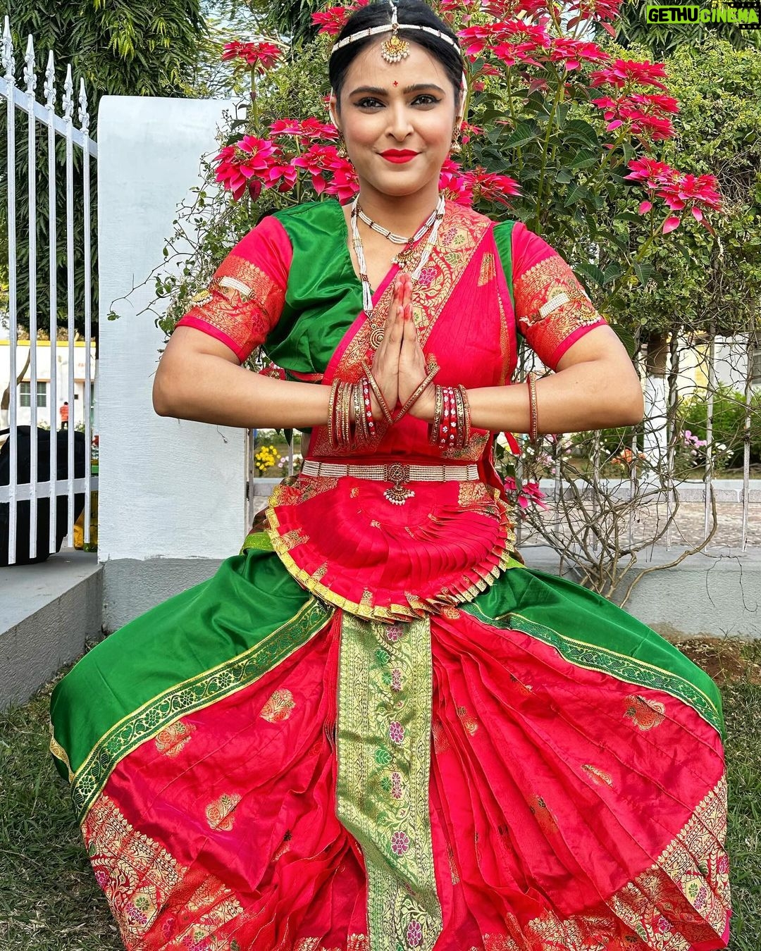 Madhurima Tuli Instagram - Feel truly blessed performing infront of my Guru Swami Niranjan & Swami Satsangi for Swami Satyananda Saraswati’s birth centenary & Yoga Purnima at Rikhiapeet ( Deoghar) Thank you Papa @tulipraveen for giving me this lovely opportunity to perform. Thank you @vijayamountaineer @director_shrikanttuli for supporting me and a big shout out to these 2 lovely ladies on slide 3 who helped me and motivated me. @a_polinar @sayo_artistturnsengineer Thank you #swami Suryaprakash for the hospitality 🙏🏼 And a big Thank you to my choreographer sir for executing it so well. @bariyapraveen Ps - There are no phones allowed in the aashram so couldn’t take a video. But hopefully soon will get and post it #merrychristmas #tandav #dance #passion #love