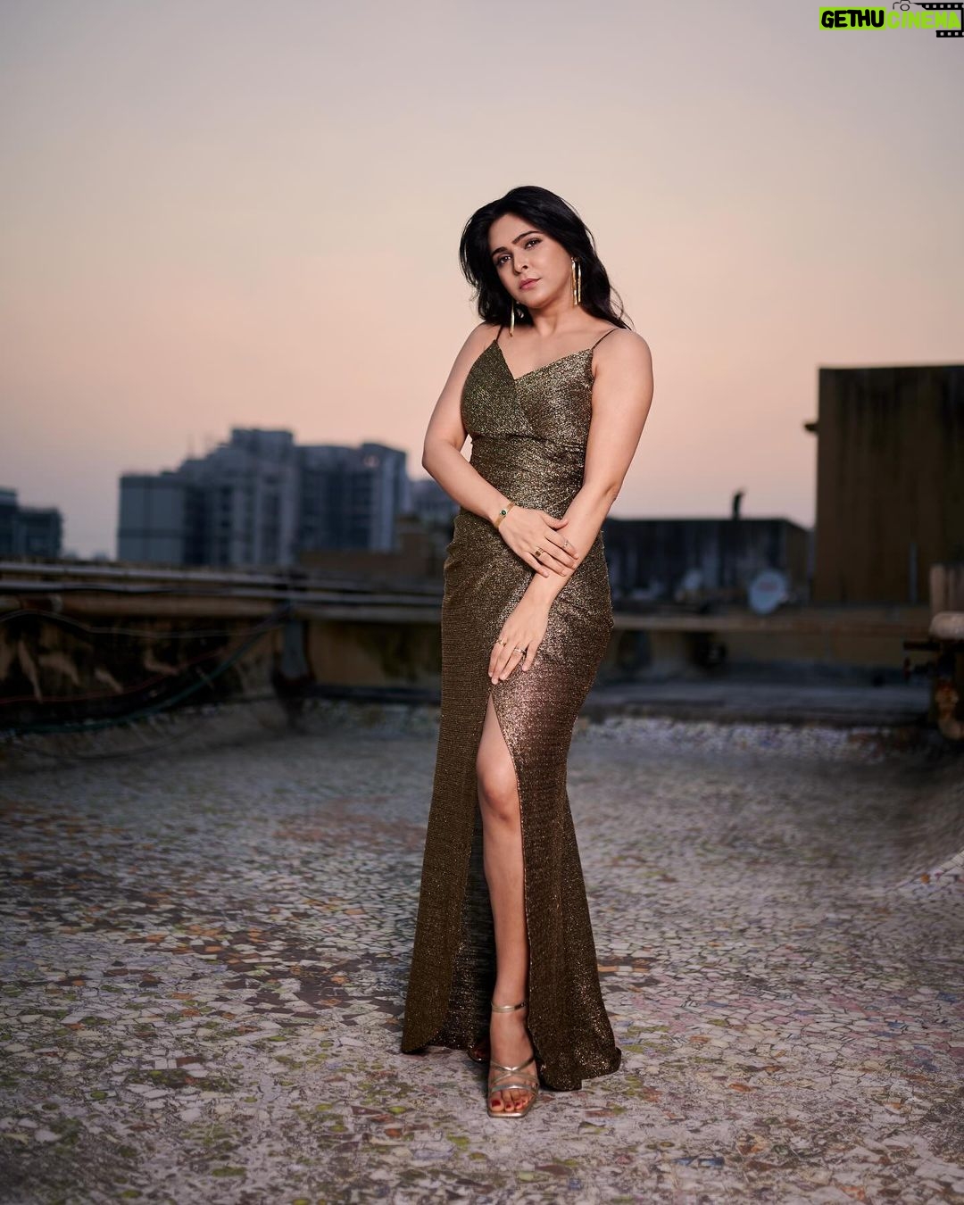 Madhurima Tuli Instagram - What a beautiful evening @theitaofficial β¨π« Stylist @simstyles20 Outfit @datetheramp Accessories @rubans.in @oakpinionpr Photographer @mirajverma_photography HMU @sunny_makeup_artist #glitter #glamour #awards #beautiful #evening