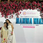 Madhurima Tuli Instagram - #mamamia What an amazing show!! This musical show stole my heart. Must must watch @nmacc.india 🫶🏼🙌🏼 Stylist @simstyles20 Outfit @datetheramp Studs & Rings @upakarna Bag @eena.official @tlmconsultancy Heels @londonrag_in Photographer @mirajverma_photography HMU @manjiri_trivedi