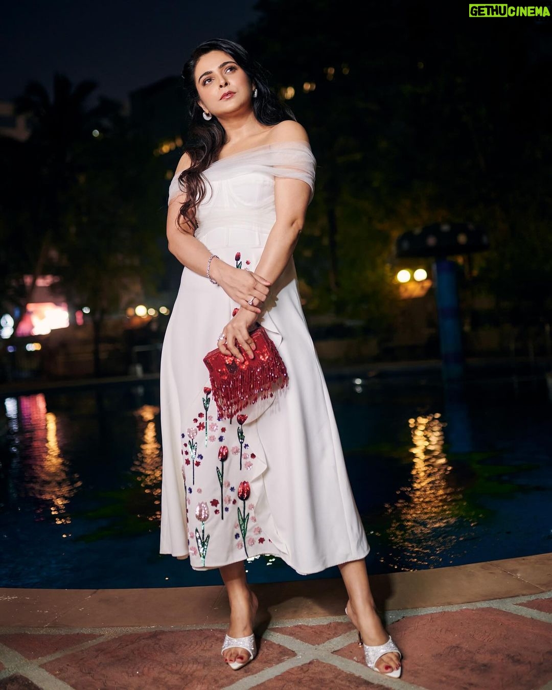 Madhurima Tuli Instagram - #mamamia What an amazing show!! This musical show stole my heart. Must must watch @nmacc.india ๐ซถ๐ผ๐๐ผ Stylist @simstyles20 Outfit @datetheramp Studs & Rings @upakarna Bag @eena.official @tlmconsultancy Heels @londonrag_in Photographer @mirajverma_photography HMU @manjiri_trivedi