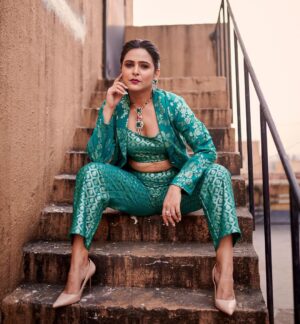 Madhurima Tuli Instagram - Believer ✨❤️

#believer #grateful #love #peace #light