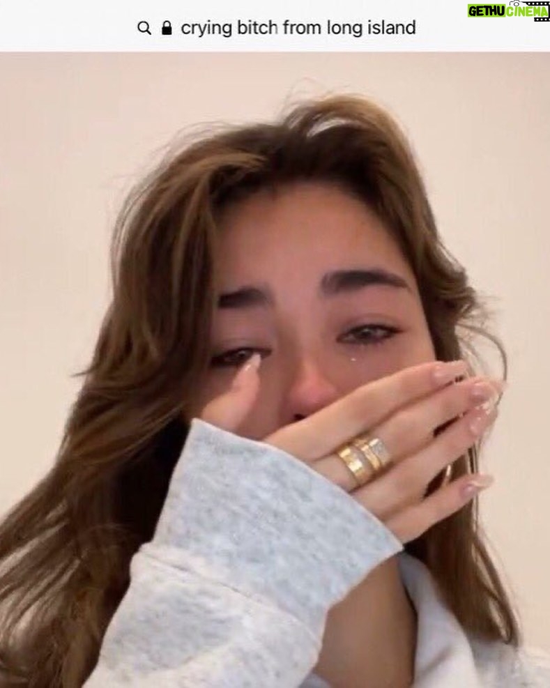 Madison Beer Instagram - silence between songs out now 🎻🤍⭐️ my entire heart - i hope you love it all. thank you endlessly and forever to my amazing collaborators who worked so diligently with me on this project - your commitment, hard work, dedication and love in the last 3 years will be something that stays with me forever. and special shout to @leroyclampitt for just being the ultimate human being - i am so lucky to have executive produced this album alongside you. you are the real king of everything !!!!!! i love you so much. thank you so much. can’t wait to do this forever w u. and to the many rest who i love so god damn much it hurts thank u for all you’ve done. you’re my FAMILY. @onelovetheproducer @kineticsmusic @lucyhealeymusic forever - i am so lucky @mrfredball @lowell______ @tobiasjessojr and thank u to my @fullstopmgmt teammm and @epicrecords for everything 🤍 @jordankasedy @camillexelizabeth @biancaleegarcia