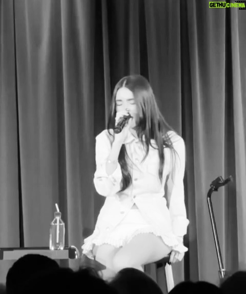 Madison Beer Instagram - !! @grammymuseum !! thank you so much for having me, such a dream come true and honor π€ thank you to everyone who joined , i love you dearly & this made me so β¦. excited β¦ for tour next month