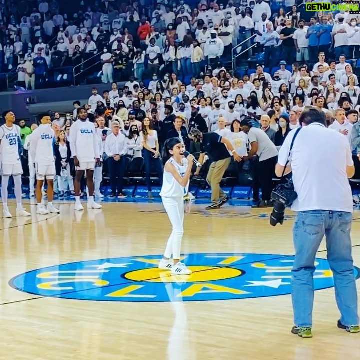 Madison Taylor Baez Instagram - America’s Anthem Girl. 10 YO Madison Taylor Baez Stuns 15,000 in Nationally Televised Game At Pauley Pavilion #2 UCLA VS #4 Villanova Mens Basketball. UCLA Wins!! #anthemgirl #singer #singers #ucla #uclabasketball #talent #madisonbaezmusic #singersspotlight #singingvideo #actress #actor #toptalent