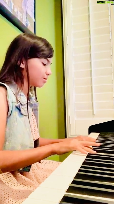 Madison Taylor Baez Instagram - This song is for you Tia, my uncle Raymond, @beautybymonicasalena and to everyone who is hurting from your passing. You no longer have to fight or be in pain the Cancer is gone and your with the Lord flying amongst his Angels. I love you • #singersongwriter #youngselenanetflix #selena #youngsinger #singing #singer #singers #singersongwriter #schullerkids #musician #musicislife #singersofinstagram #madisonbaezmusic #followme #schullertalent #musicvideo #talent #agt #agtauditions