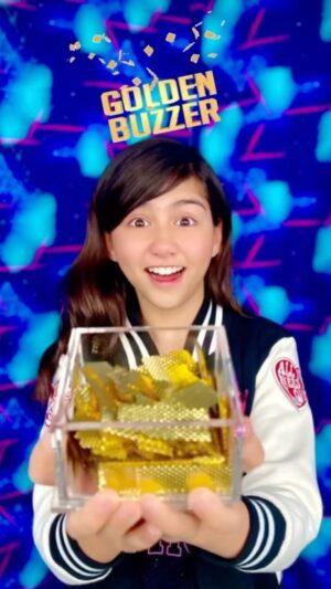Madison Taylor Baez Instagram - Live Shows Here I Come! Just Might Bring A Few Toys With Me like My Piano & Electric Guitar.  Let's go Mr. Howie @howiemandel 

#agt #agtauditions #goldenbuzzer #singer