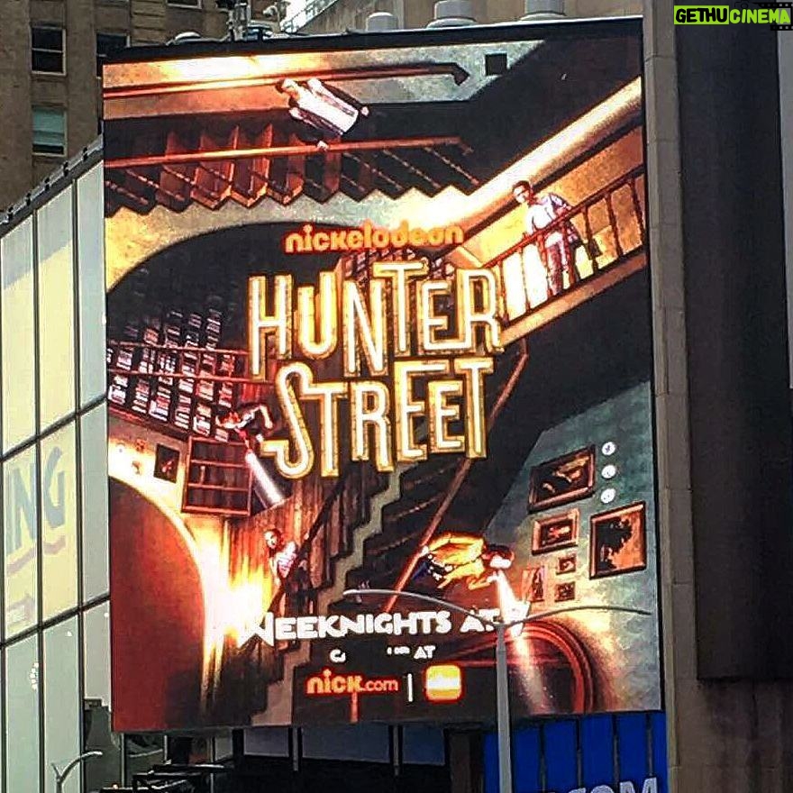 Maemae Renfrow Instagram - There's a #HunterStreet billboard in #TimesSquare !!! If you see it in person, take a photo and tag me!! #hunterst #nick #nickelodeon #nyc #newyork #maemae381 #maemae Times Square, New York City