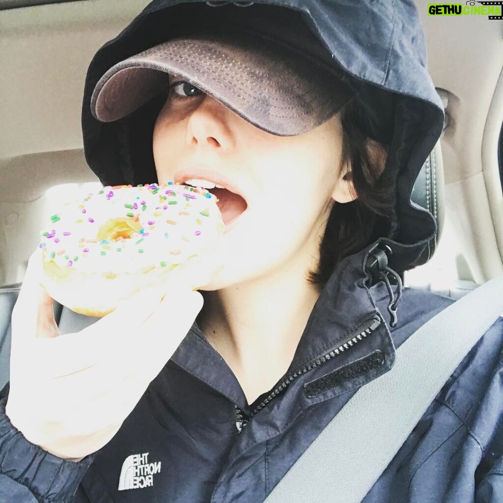Maemae Renfrow Instagram - Rainy day snack 🌧🌧🌧 #yummy #donuts #dunkindonuts #maemae #LA