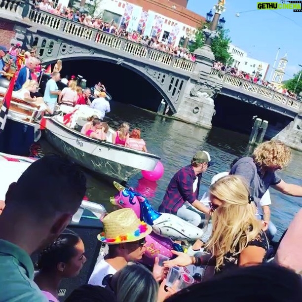 Maemae Renfrow Instagram - #pride #Amsterdam #gayprideparade 🎉🎉