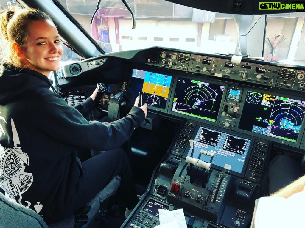 Maemae Renfrow Instagram - This is MaeMae, your Captain speaking ✈️✈️ #maemae381 #fly #rideordie 😎