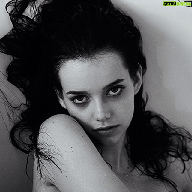 Maemae Renfrow Instagram - Meow #maemae #maemae381 @thetylershields