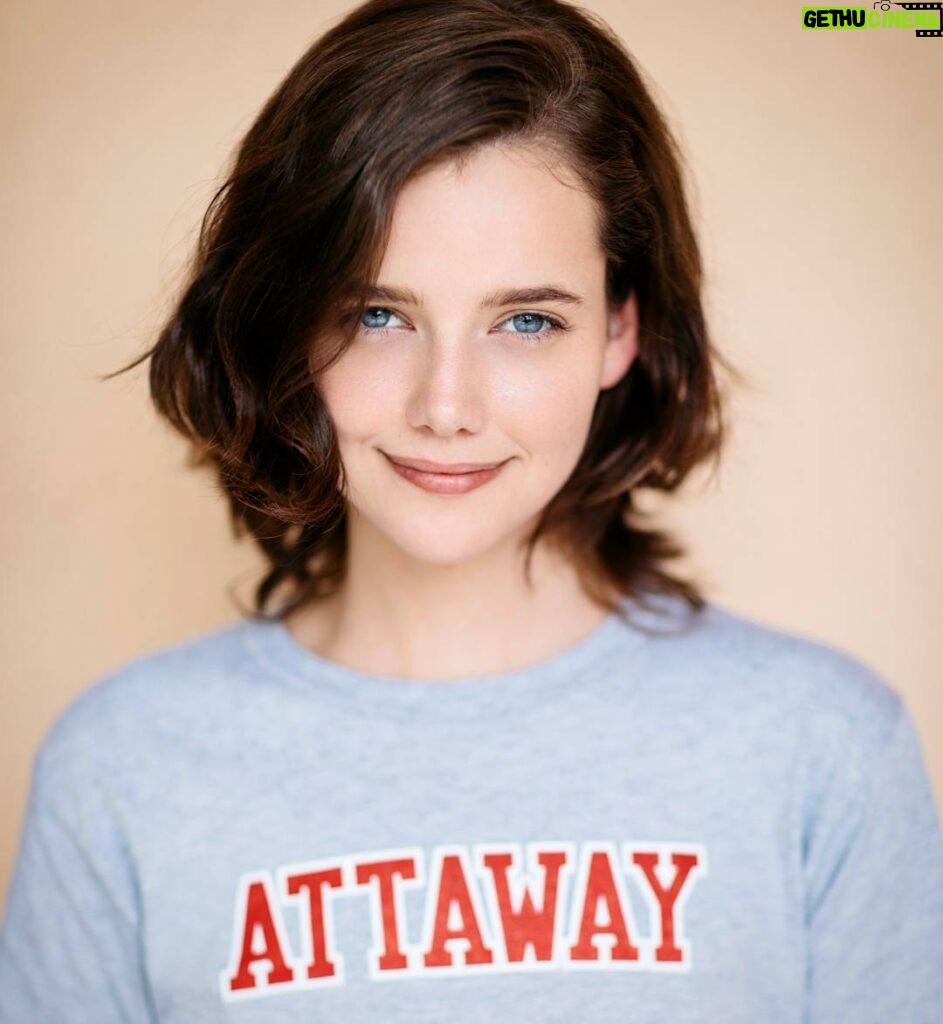 Maemae Renfrow Instagram - Introducing Matilda! I've been working with @brat all week on my new show #AttawayAppeal Can't wait for everyone to check it out! #brat
