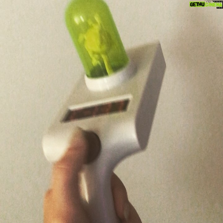 Maemae Renfrow Instagram - Just having some fun with my portal gun 🔫🔫 #rickandmorty #maemae #maemae381 #havingfun #nerd #picklerick @ladeadbeat = photo Credit