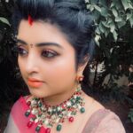 Mahalakshmi Shankar Instagram - Beautiful Banarasi silk saree from @diva_silks Beautiful jewellery from @jewel_by_sankge Hair stylist @jenifer_hair_stylist_official