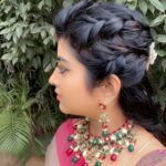Mahalakshmi Shankar Instagram - Beautiful Banarasi silk saree from @diva_silks Beautiful jewellery from @jewel_by_sankge Hair stylist @jenifer_hair_stylist_official