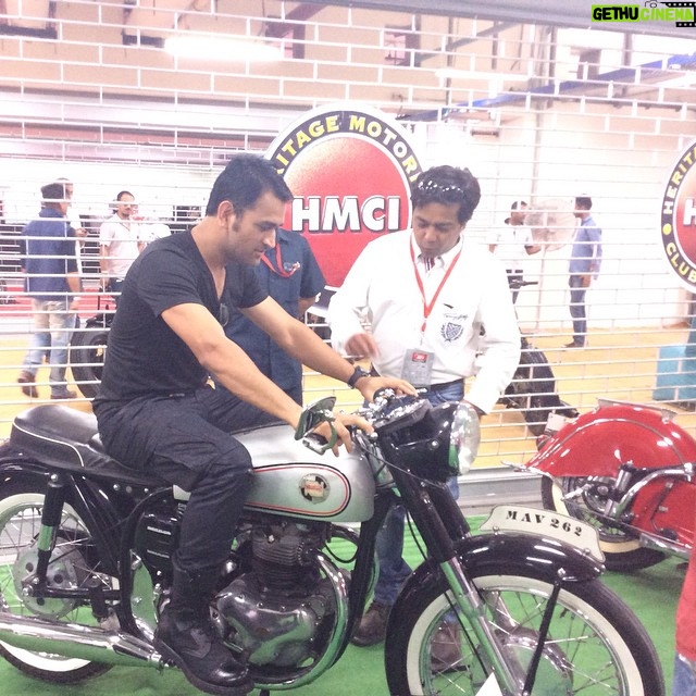Mahendra Singh Dhoni Instagram - Classic bike at BFI,just fantastic