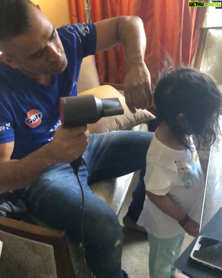 Mahendra Singh Dhoni Instagram - Game over, had a nice sleep now back to Daddy’s duties