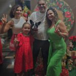 Maisa Silva Instagram - Feliz Natal! Da nossa família ( que ta com 59 psssoas aqui na festa) pra vocês 🎄❤️ Muitas bênçãos, paz e amor meus primos lindos! Valeeeeu natalina!