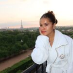 Maisa Silva Instagram - "no makeup posts" tb são válidos 🫧 (ainda não é um feed sobre morar sozinha, esse aí vem em breve rs) Paris, France