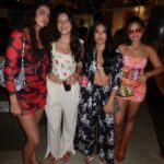 Maisa Silva Instagram - feriado celebrando a vida de pessoas que amamos. é sempre incrível quando a gente tá junto ☮️🌈❤️🍄🏖🛟 kez 9!!! Toquinho