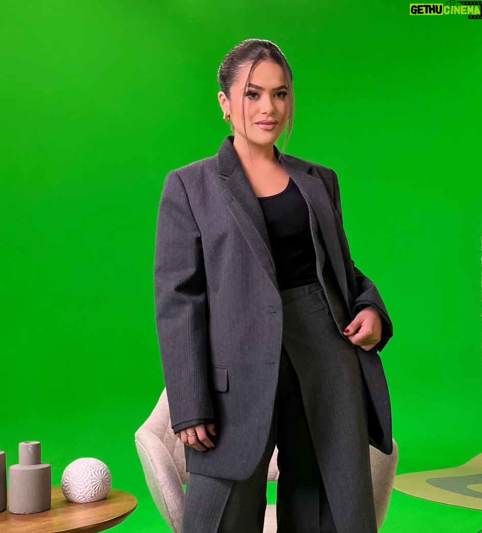 Maisa Silva Instagram - madrinha digital em ação hoje @teletonoficial @aacdoficial bora doar primos! PIX: doeteleton@aacd.org.br São Paulo, Brazil