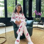 Maisa Silva Instagram – sunday mood ✨️
(realidade: gravando o dia todo)
