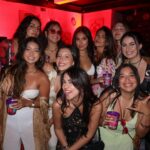Maisa Silva Instagram - feriado celebrando a vida de pessoas que amamos. é sempre incrível quando a gente tá junto ☮️🌈❤️🍄🏖🛟 kez 9!!! Toquinho