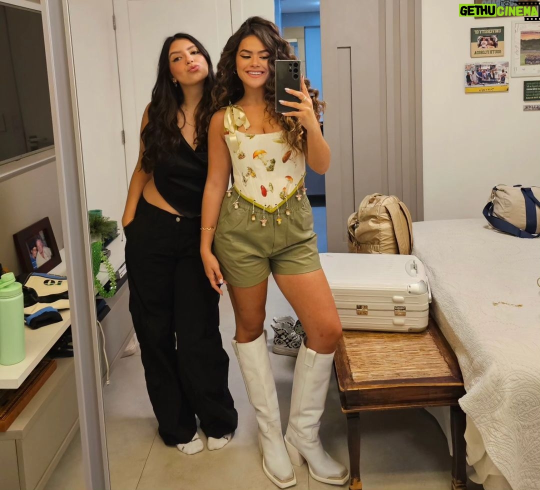 Maisa Silva Instagram - Dei um tempo do feed, mas t么 de volta com registros do @desmanttelodonattan 鈿栵笍 馃珎馃崉鉂わ笍馃惛 Recife - PE