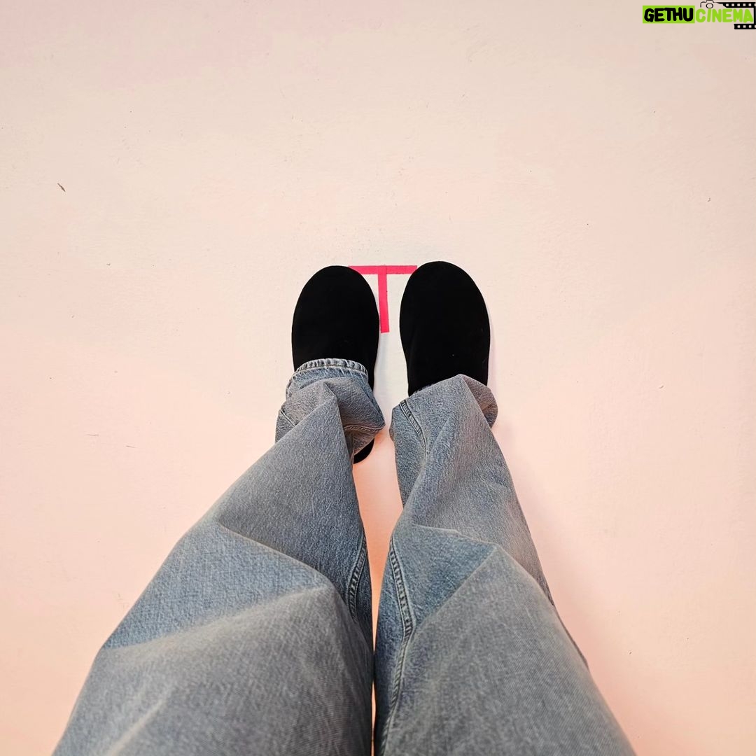 Maisa Silva Instagram - august slipped away into a moment in time