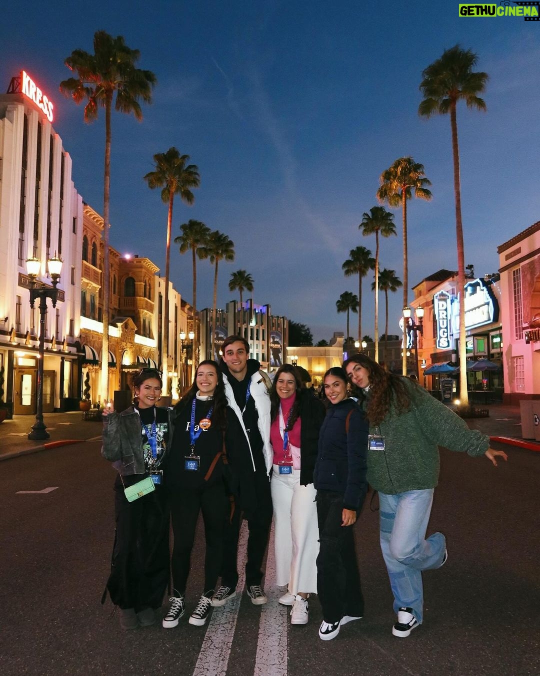 Maisa Silva Instagram - mem贸rias de um dia perfeito aqui @universaldestinationsbrasil 馃挋 Universal Orlando Resort