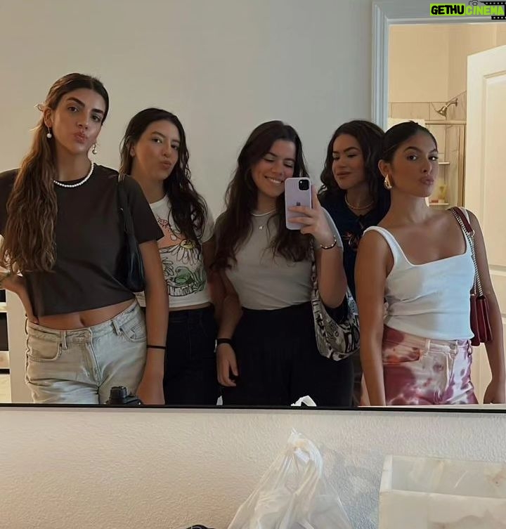 Maisa Silva Instagram - nossas férias 2.0 🦋🫶🏼🍄💋☁️ Orlando, Florida