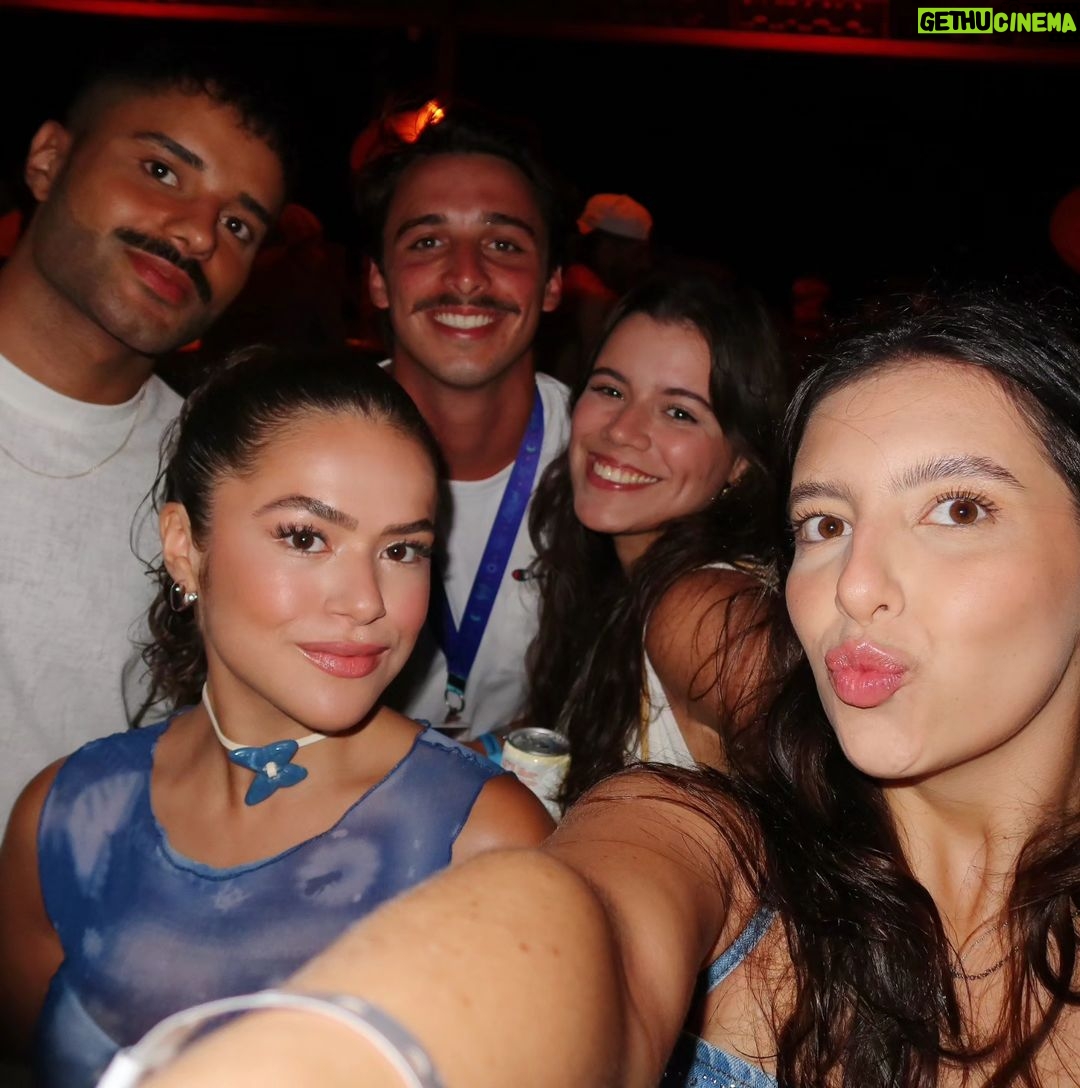 Maisa Silva Instagram - esse dia a gente berrou todas do fe- li- pe a- mo- rim πΊπ @reveillon.amore