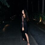 Malavika Mohanan Instagram – For a lovely evening with some lovely friends 🖤✨

And big shotout sprinkled with lots of hugs to @mourya for these gorgeous photos, @eshwarlog for always oh-so-wow glam & @nidhichang for making my hair behave and making it look like this(it’s not easy) 🖤