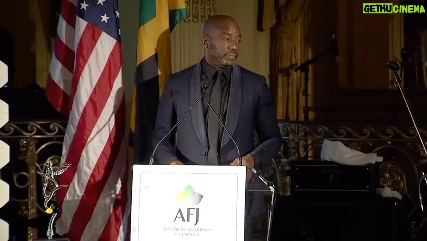 Malik Yoba Instagram - Remembering a moment in time hosting American Friends of Jamaica @afjcares Hummingbird Gala last year which returns Oct 27,2023. ( info on their page) As the world continues to reel from global stress and strife, wars, climate change and destruction of the physical , moral, spiritual , financial, mental and emotional realities etc, on almost every continent ,as we have known them , it’s hard to stay steadfast and give a damn and attention to all that is needed for the good of the whole. It’s easy to give up and feel hopeless. But love still remains the only answer that will move us forward towards better days . There are 32 ongoing conflicts in the world right now, ranging from drug wars, terrorist insurgencies, ethnic conflicts, and civil wars. I pray continuously that humanity achieves the equilibrium so many have fought and died for . Those who have come before us and the living among us. Sending prayers to all the corners of the earth where the senseless loss of life continues because we just can’t seem to “give a damn “ about each other . 🇮🇱🇵🇸🇪🇹🇳🇪🇬🇦🇺🇦🇸🇻 🇹🇼🇨🇳🇺🇸 🇯🇲 🇨🇩 🇾🇪🇦🇫 🇩🇿🇧🇯 🇧🇫 🇹🇳🇹🇩 🇨🇲 🇲🇿🇲🇲 🇳🇪🇳🇬🇲🇷🇲🇱🇩🇿 🇱🇾 🇨🇮🇬🇭🇲🇿 🇷🇺🇸🇩🇸🇸 🇹🇿🇹🇬 🇸🇾🇸🇴 🇮🇶 🇨🇳🇹🇼 Plaza Hotel, Hotel