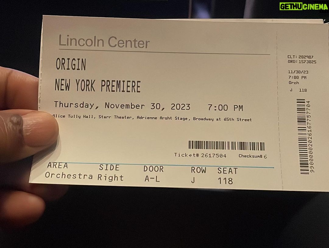 Malik Yoba Instagram - Beautiful Blackness @ebonyobsidian @kingofbingo in full support at last nites premiere of @ava lastest masterpiece @originmovie independently produced by @arraynow and distributed by @neonrated . With no major studio behind it, word of mouth is everything!!!!! Please go Get yo TICKET and experience this incredible work of art! A BEAUTIFUL telling of the life of @isabelwilkerson and her journey to understanding the universal ties that bind us in our “othering” . Based on her best selling Book “Caste: The Origins of Our Discontent” , how a universal caste system and not race is at the heart of our inability to treat each other with kindness and empathy . Once again Black women to the rescue bringing light to our often too dark world . Alice Tully Hall at Lincoln Center
