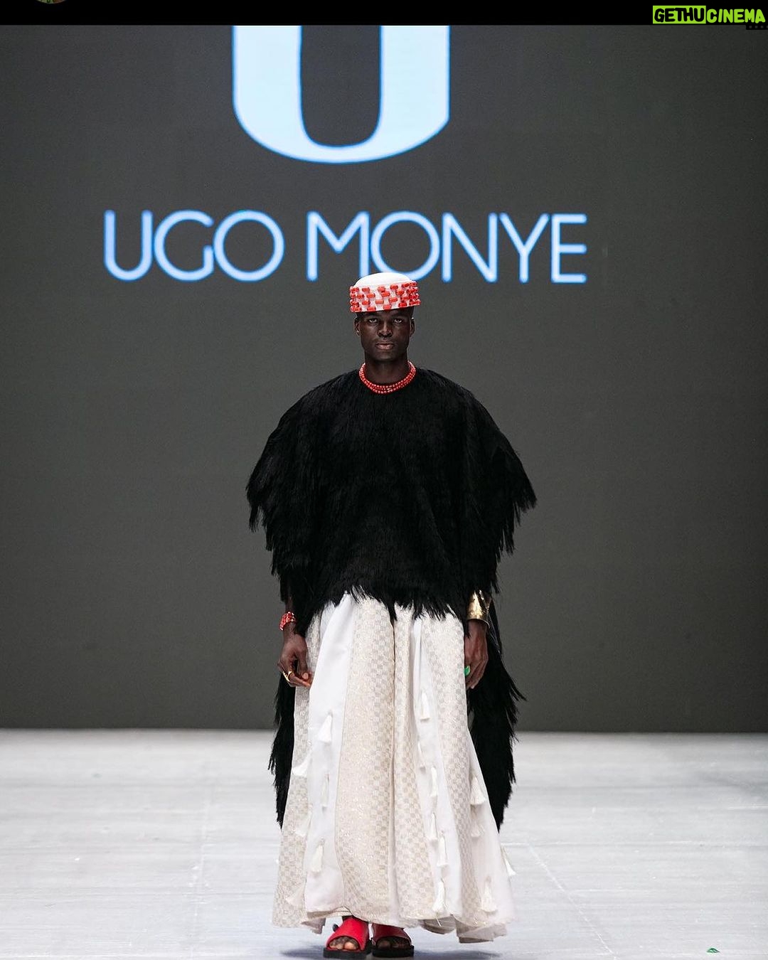 Malik Yoba Instagram - Discovering the incredibly beautiful work of @ugomonye.official during @lagosfashionweekofficial Lagos, Nigeria