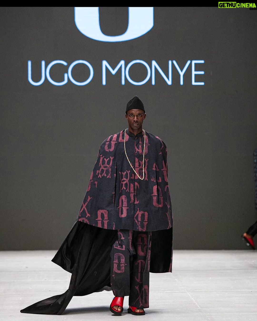 Malik Yoba Instagram - Discovering the incredibly beautiful work of @ugomonye.official during @lagosfashionweekofficial Lagos, Nigeria