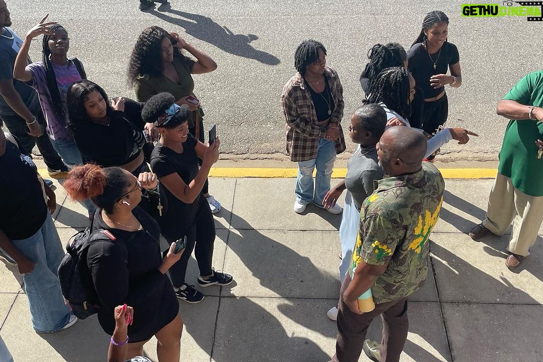 Malik Yoba Instagram - Thank you @famu_1887 Nothing better than spending time with the next generation of architects , builders , artists and business people . On this day we met with students from the business school, school of architecture and performing arts. When all my worlds collide , the magic that ensues is EPIC!! Itβs homecoming season and @famu_1887 students and faculty didnβt disappoint . π§‘ππ§‘πππ @yobadevelopment will be back in partnership πͺπΎπͺπΎππ FAMU