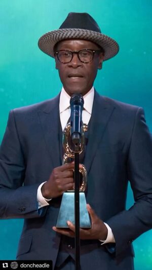Malik Yoba Instagram - The first real estate we own is on our minds. Thank you brother @doncheadle 

There are many reasons to learn about community , real estate and economic development and make a choice to get involved. Here is but one @yobadevelopment