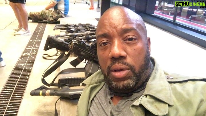 Malik Yoba Instagram - One thing about this journey as an working actor is it’s important to never take for granted any aspect of it. I’ve had the good fortune of working all over the world but our time in Korea on the @cjenmmovie #PMC was pretty fucking epic!! Seoul, Korea