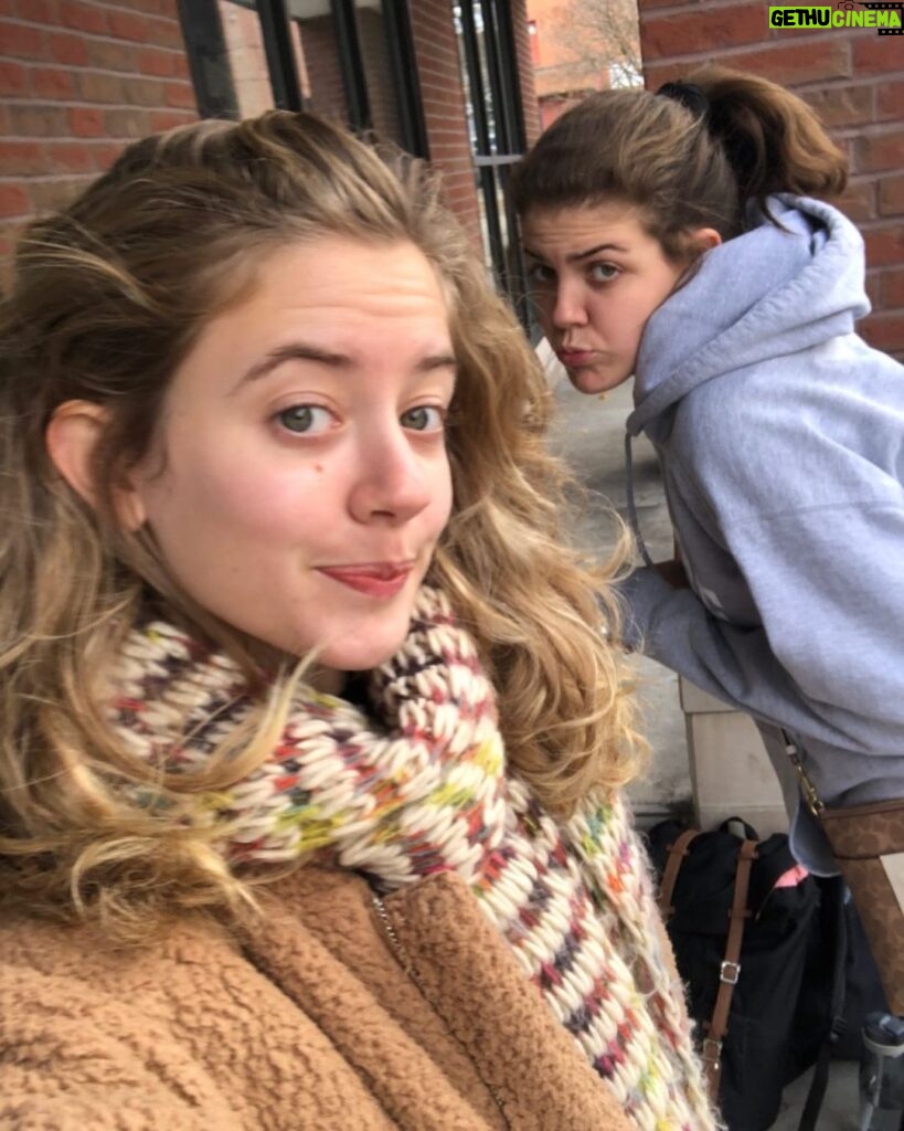 Mallory Bechtel Instagram - My beautiful little sister/the person I seem to take the most selfies with turns 19 today!!! Love you stiney weeny❤️😘❤️