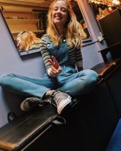 Mallory Bechtel Instagram - Peace out zoe✌🏻