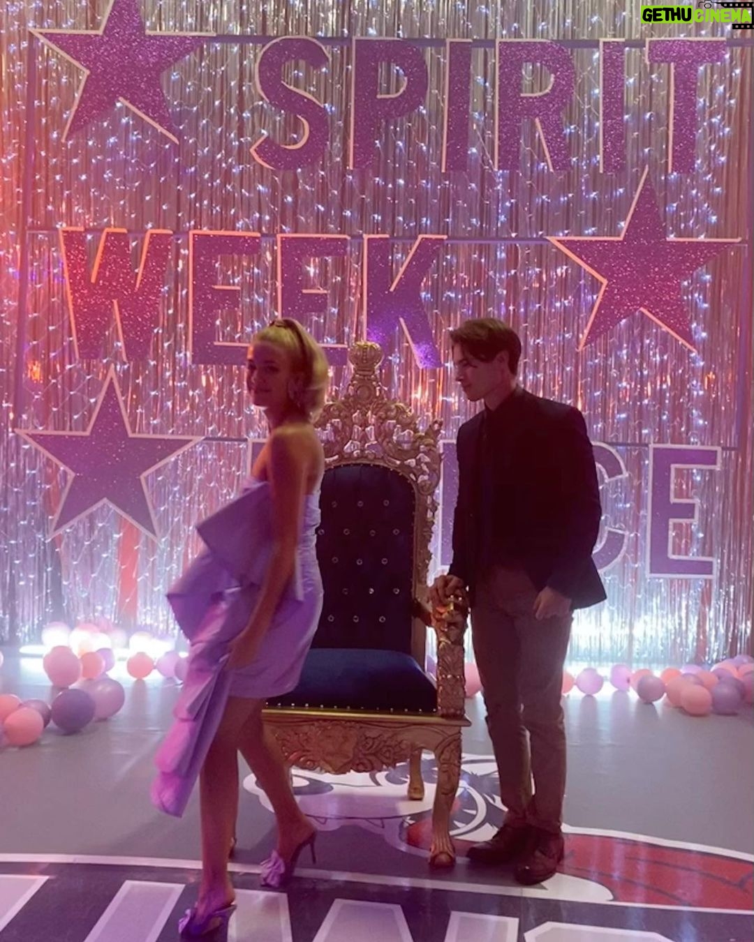 Mallory Bechtel - 9K Likes - It’s officially Spirit Week and I love this cast. @prettylittleliars
The first three episodes of Pretty Little Liars: Original Sin are now streaming on @hbomax 🥳🎉❤️AHHHHH