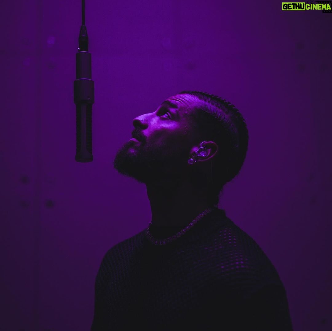 Maluma Instagram - 💜 DON JUAN en VEVO 💜 Ya estan arriba 4 sesiones en vivo de mi álbum Don Juan celebrando que estamos nominados a los Grammys @recordingacademy !!! @somosvevo @vevo