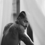 Maluma Instagram - 💜💿 DON JUAN NOMINADO AL GRAMMY AMERICANO 💜💿 Ya estar nominado para mi es ganar después de hacer un álbum con todo mi corazón, confiando en mis instintos y haciendo la música que ME GUSTA… GRACIAS FAMILIA..!!! @recordingacademy @yonmadmusick @yanmadmusick @therudeboyz_ @edgarbarrera @ovyonthedrums @keityn @ilywonder_ @cautelacauty @bynyal @soymaisak @yandel @carinleonoficial @jbalvin @ryancastrro @jowellyrandy @donomar @mikylasensa @vibarco @gordoszn @marcanthony @feeldalove @fullersoundmike @romeosantos @lennytavarez @djluian @anuel @mambokingz @rayvanny 📷 @luismartinvelasquez