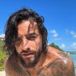 Maluma Instagram - Se acabó el bronceador 🥵