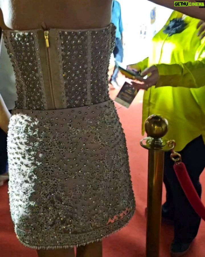 Manasvi Mamgai - 7.3K Likes - Thank you @lionsgoldawards for Fitness Icon of the year award 🏆🥊🏋♀️
Wearing my dear friend @rockystarofficial @rockystarofficial who showcased his collection at @perniaspopupshop the same evening (last slide)