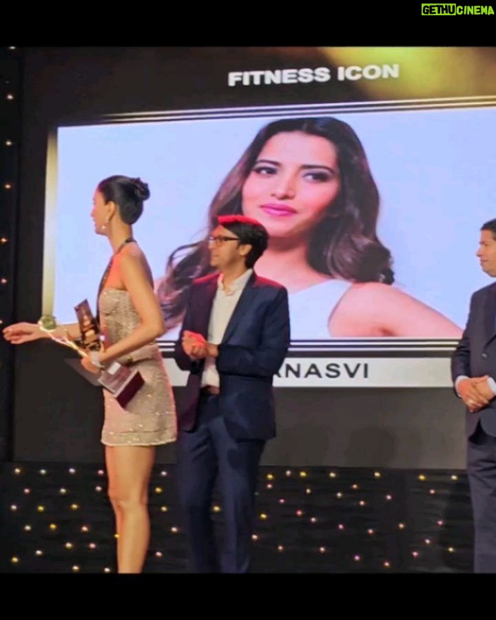 Manasvi Mamgai - 7.3K Likes - Thank you @lionsgoldawards for Fitness Icon of the year award 🏆🥊🏋♀️
Wearing my dear friend @rockystarofficial @rockystarofficial who showcased his collection at @perniaspopupshop the same evening (last slide)