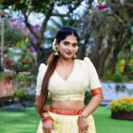 Maninath Chakravarthy Instagram - Onam came a lil early this time🌼 Pc: @rojan_nath MUA: @meeramax_makeupartist_ Outfit: @chakitha_designs