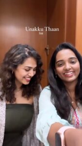Manisha Eerabathini Instagram - We’re back with “Unakku Thaan” harmonized! We couldn’t resist singing this beautiful song ❤️ Lol at the notification sound ruining our take at the end 🙊 Vocals & Arrangement: @lakshmimeghana @manisha.eerabathini Original Song Credits: Music: @musicsanthosh Lyrics: Vivek @worldofsiddharth P.S. Please forgive any pronunciation mistakes 🙏🏻 #livecover #unnakkuthaan #chittha #livemusic #tamilcover Hyderabad